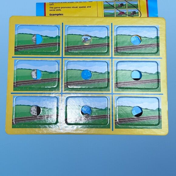 Vintage 2004 Thomas & Friends Tic Tac Toe Game COMPLETE - Picture 3 of 6